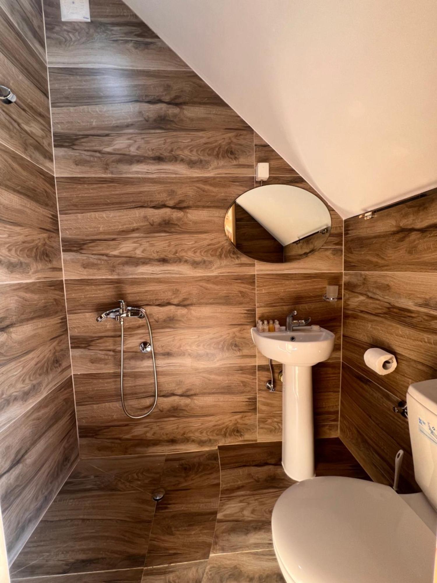 Cozy Bungallows Podgorica Eksteriør billede
