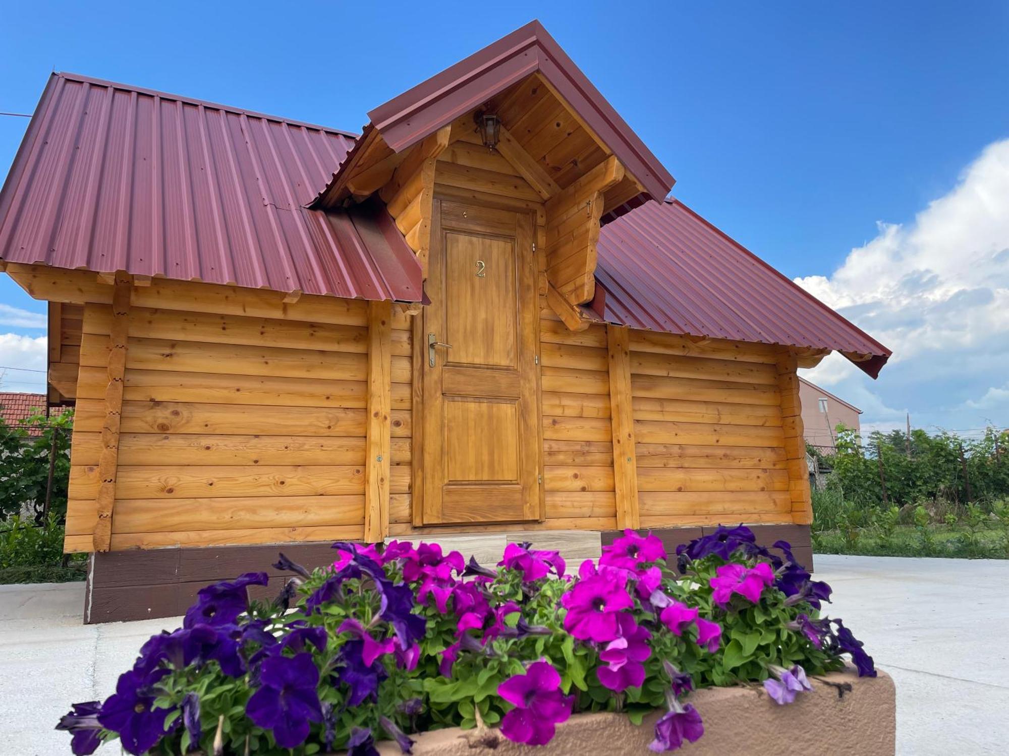 Cozy Bungallows Podgorica Eksteriør billede